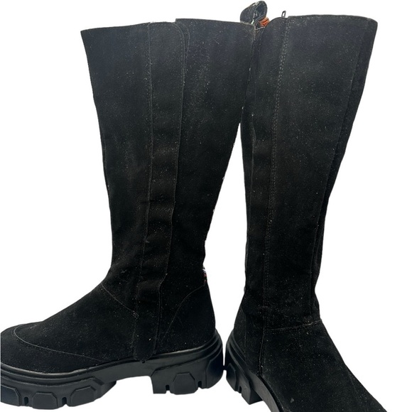 New Farm Rio Tall Boot Lug Chunky Sole Black Faux Suede - Picture 2 of 8